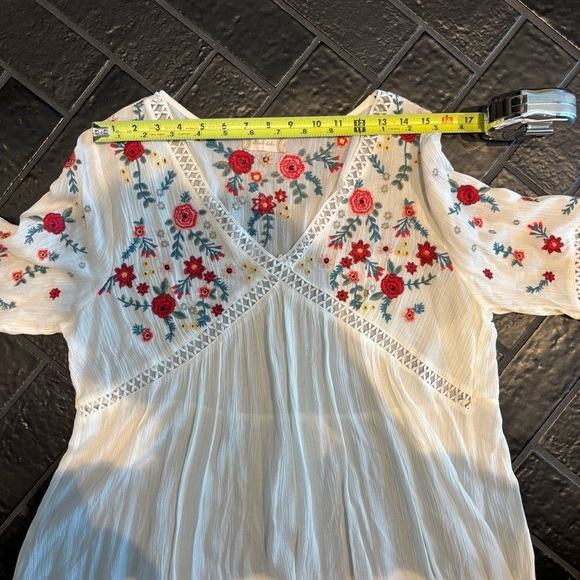 Altered State Embroidered White Flowy dress - Picture 3 of 6